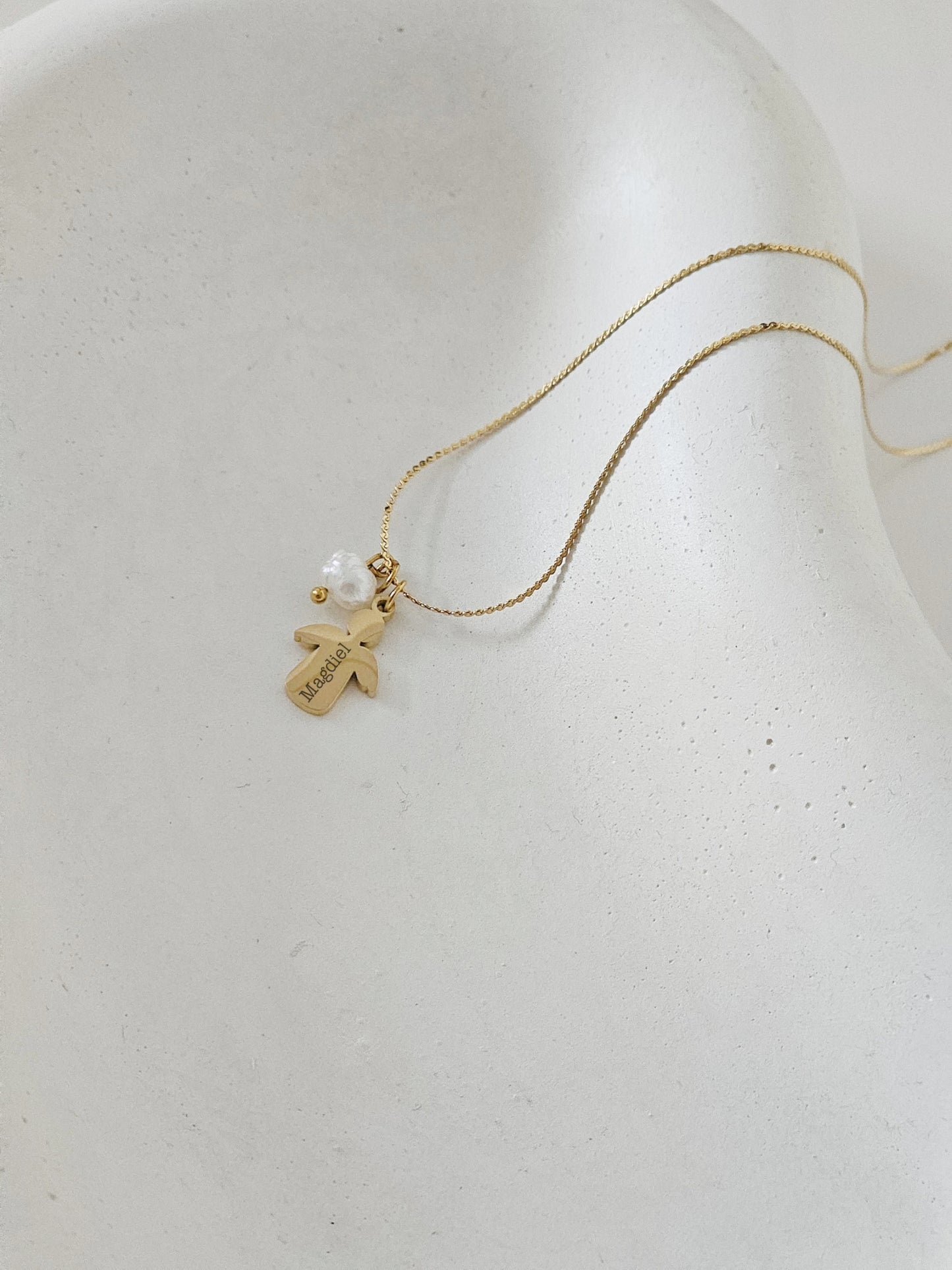 Mi angel necklace