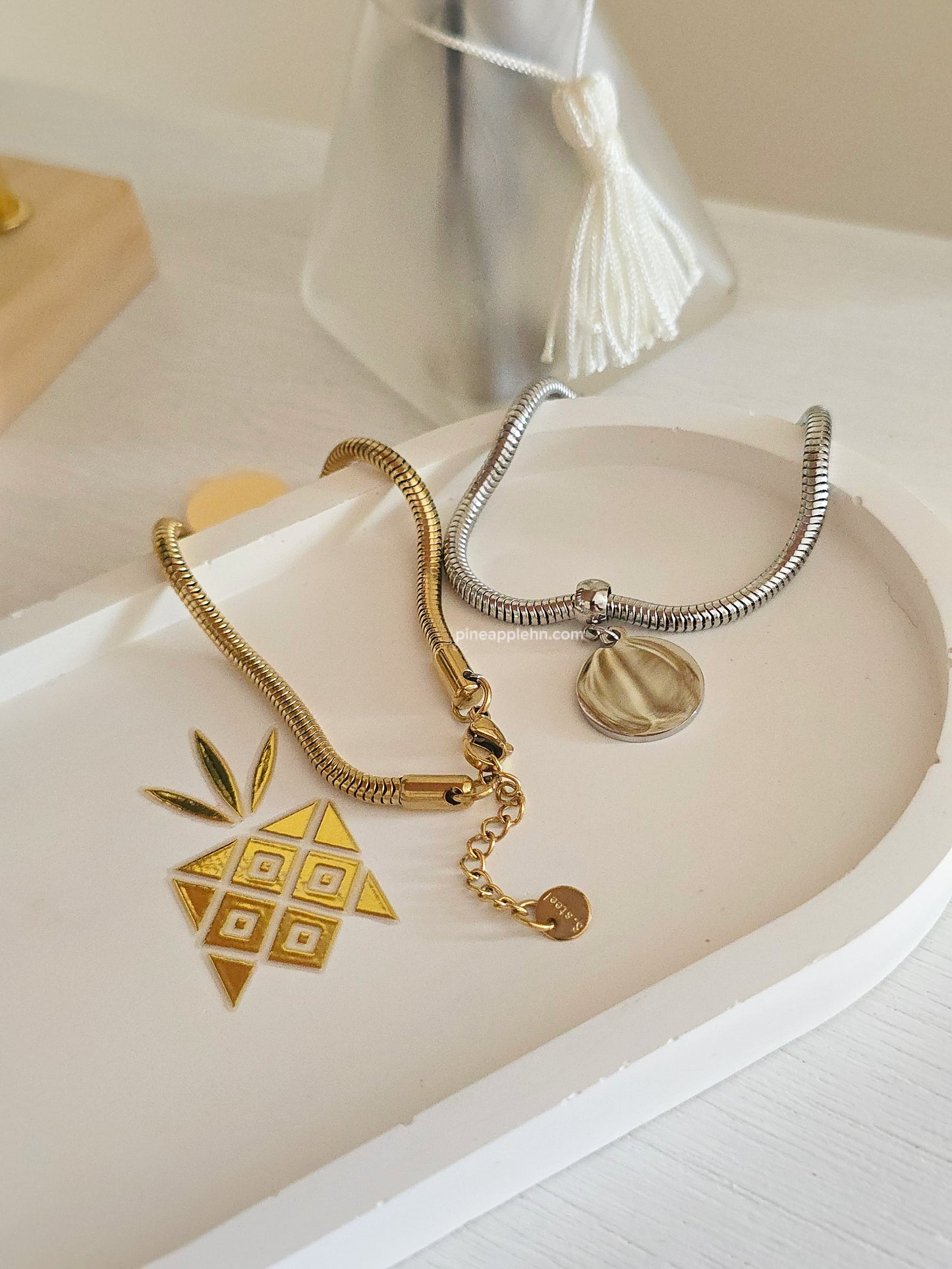 Eterna bracelet