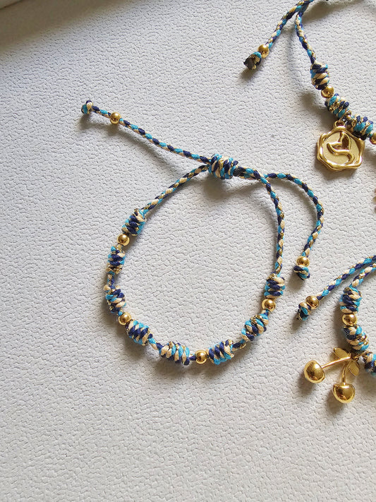 Pulsera de hilo para charms