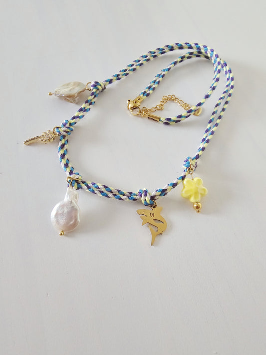 Cadena de hilo multicharm