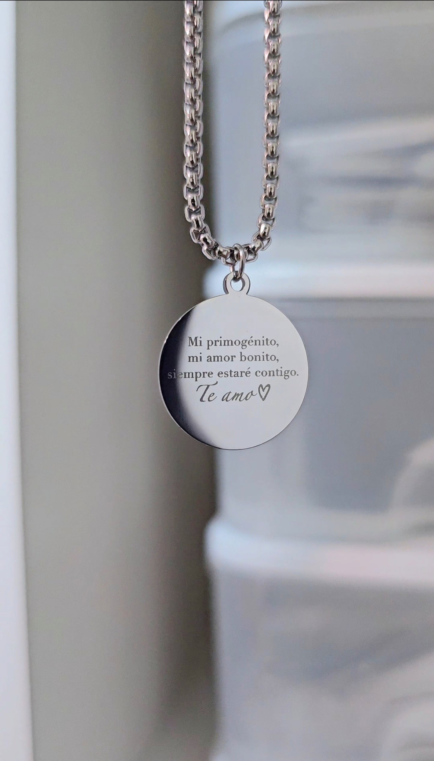 Retrato dije redondo para caballero