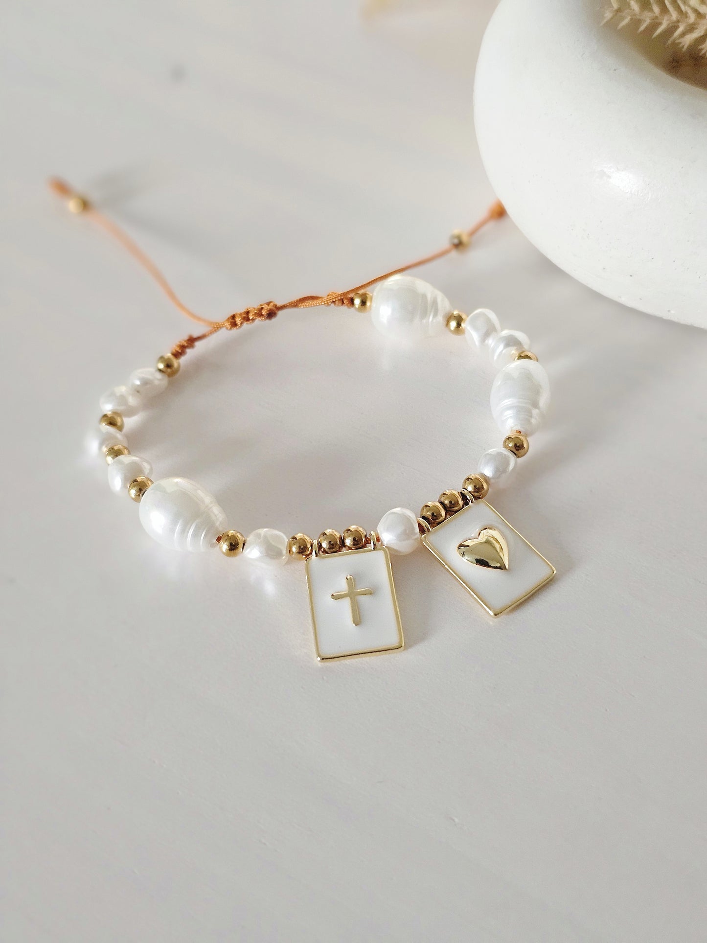 Perlas cruz + corazón