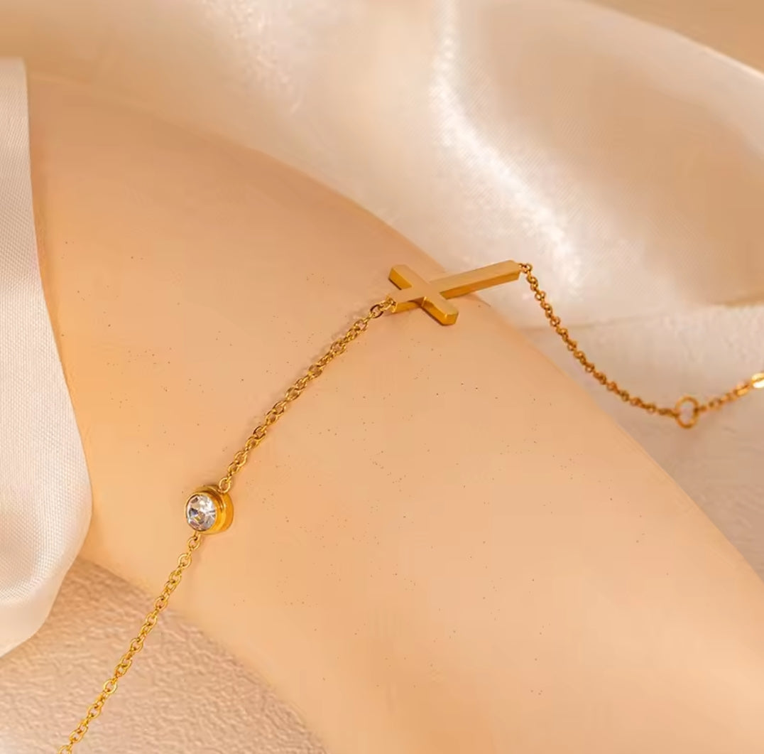 Collar cruz y cristal