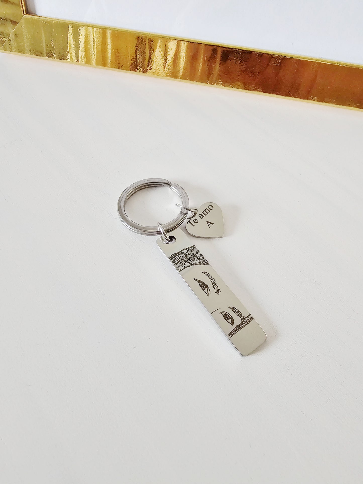 Llavero rectangular con corazón