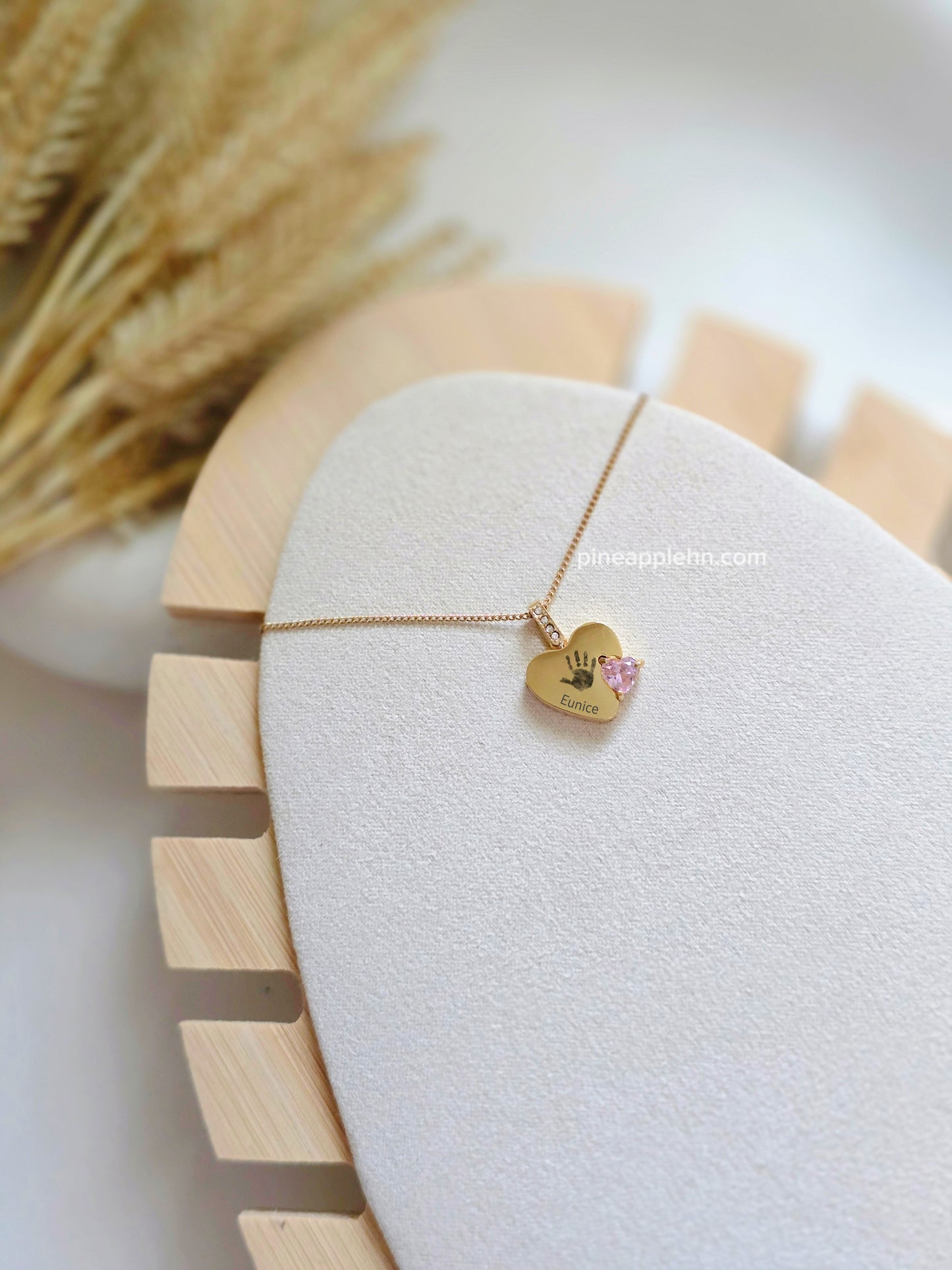 Collar corazoncito incrustado